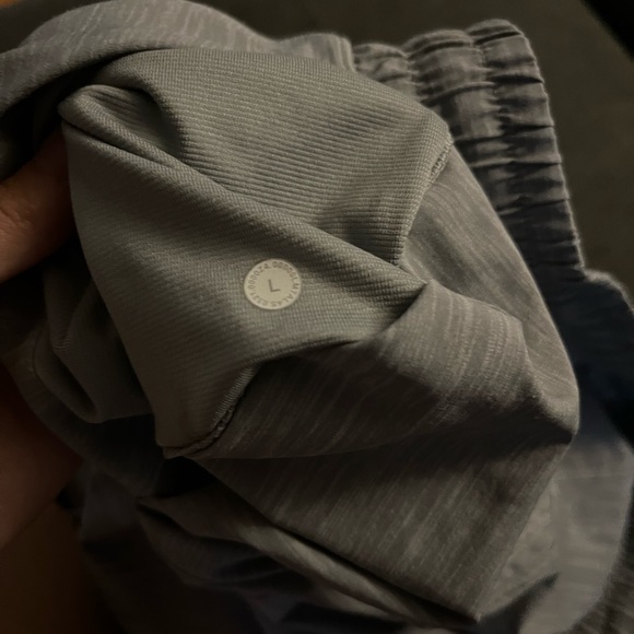 Lululemon shorts - Picture 4 of 4